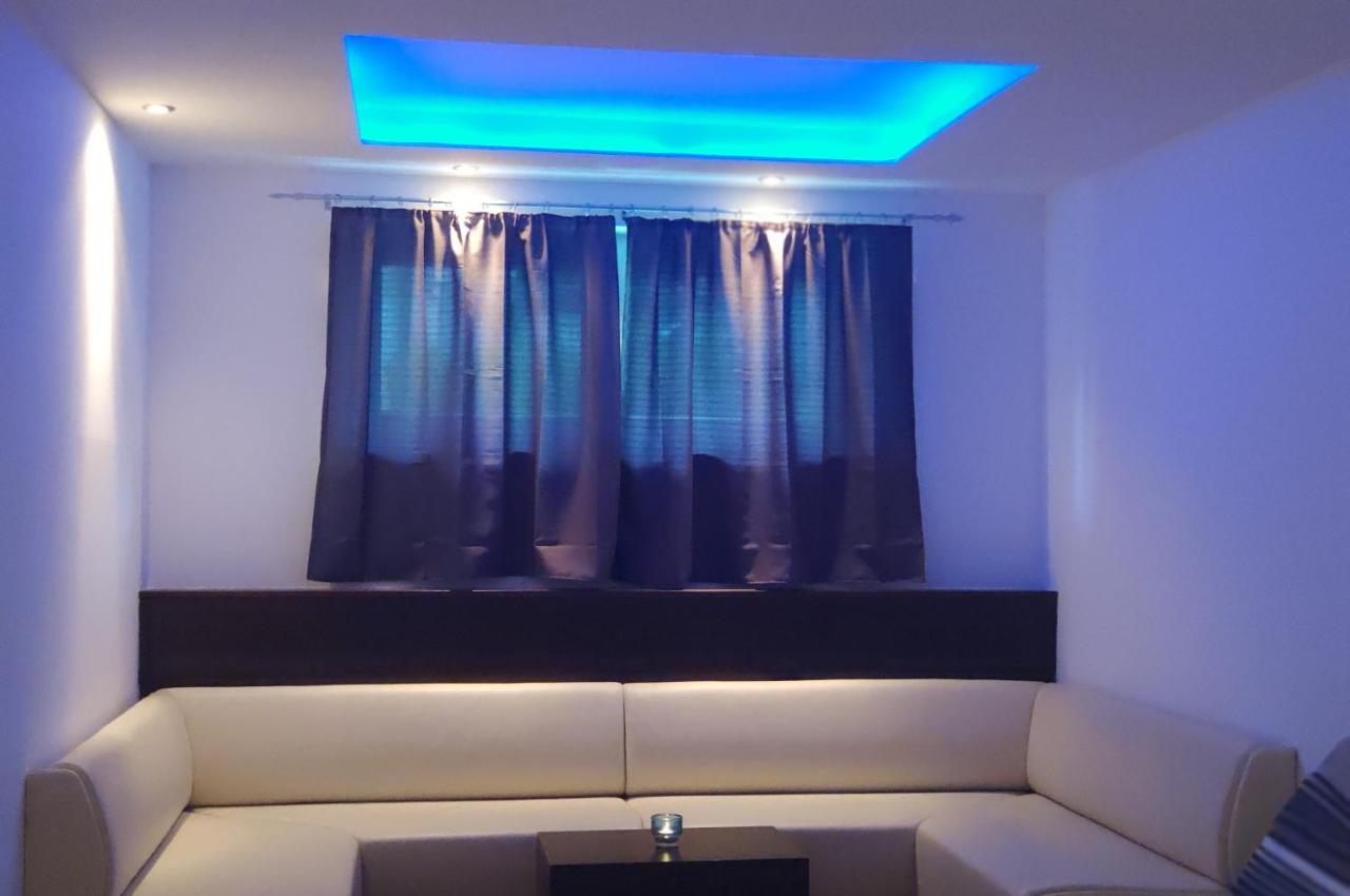 Santa Lucia Apartments ボーデンスドルフ エクステリア 写真