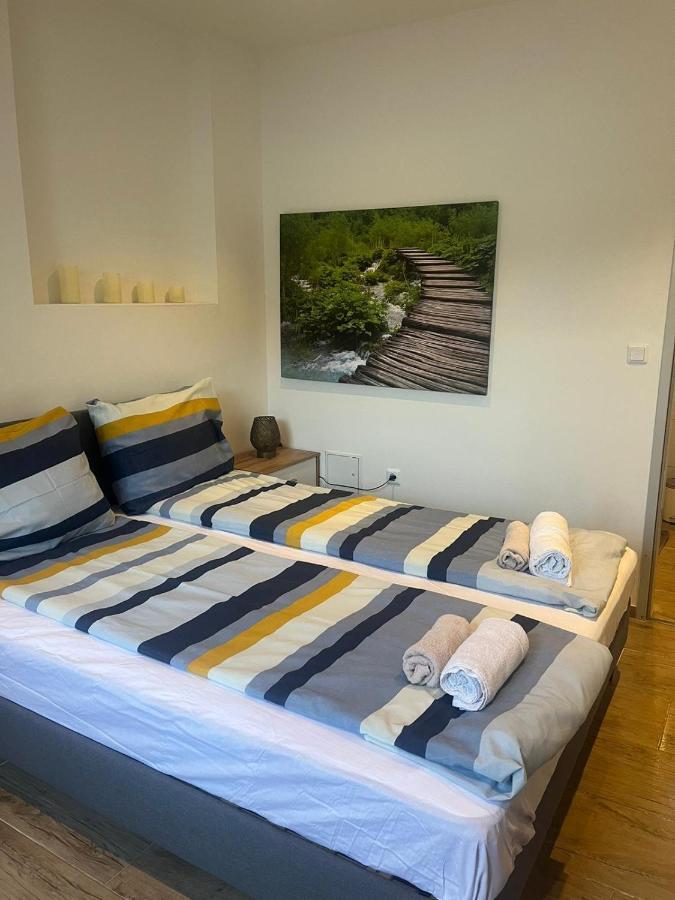 Santa Lucia Apartments ボーデンスドルフ エクステリア 写真